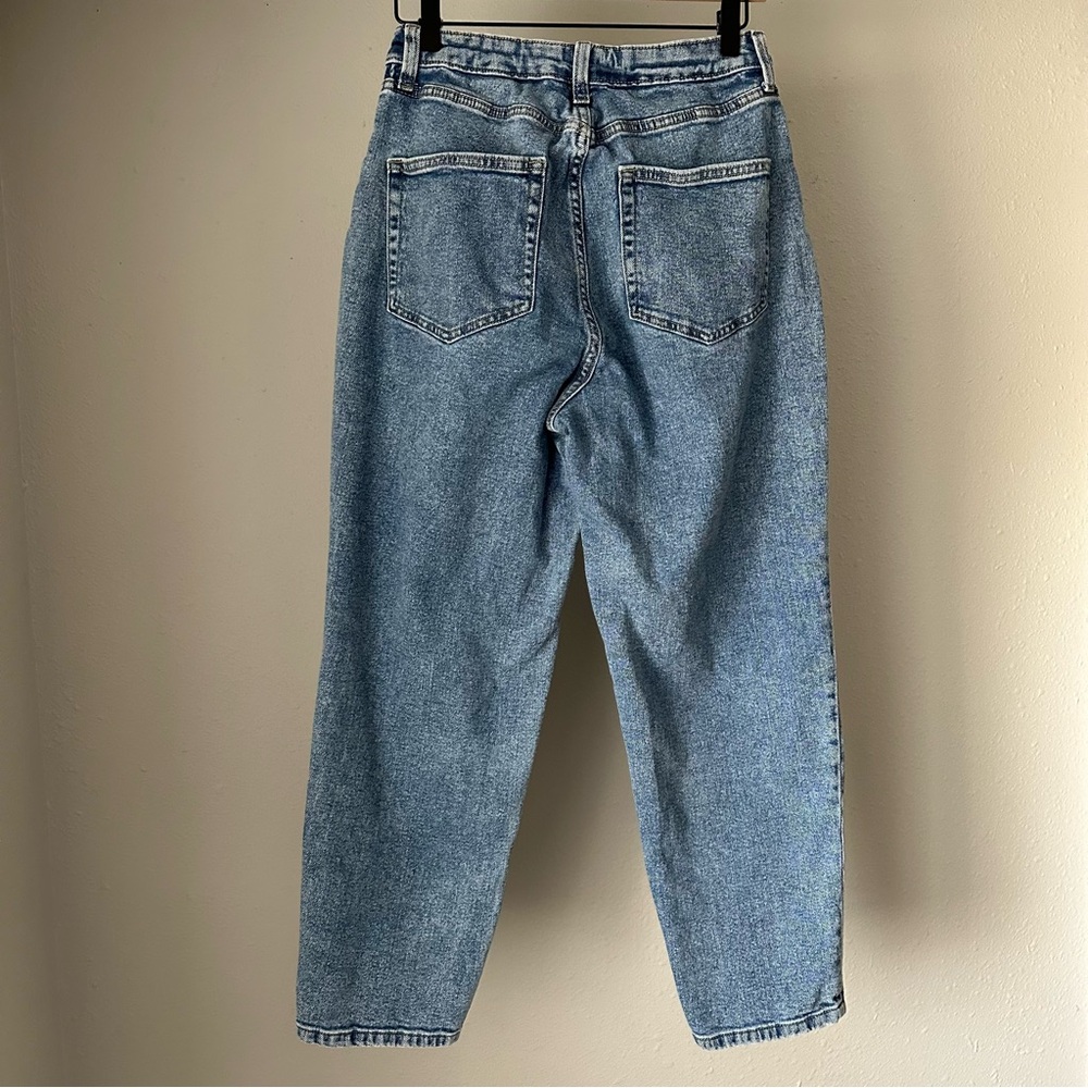 Wild Fable size 8 high rise curvy fit tapered ankle blue jeans - Picture 2 of 3